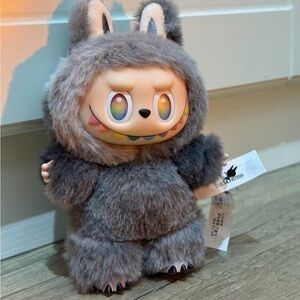 BIG ENERGY LABUBU POP MART